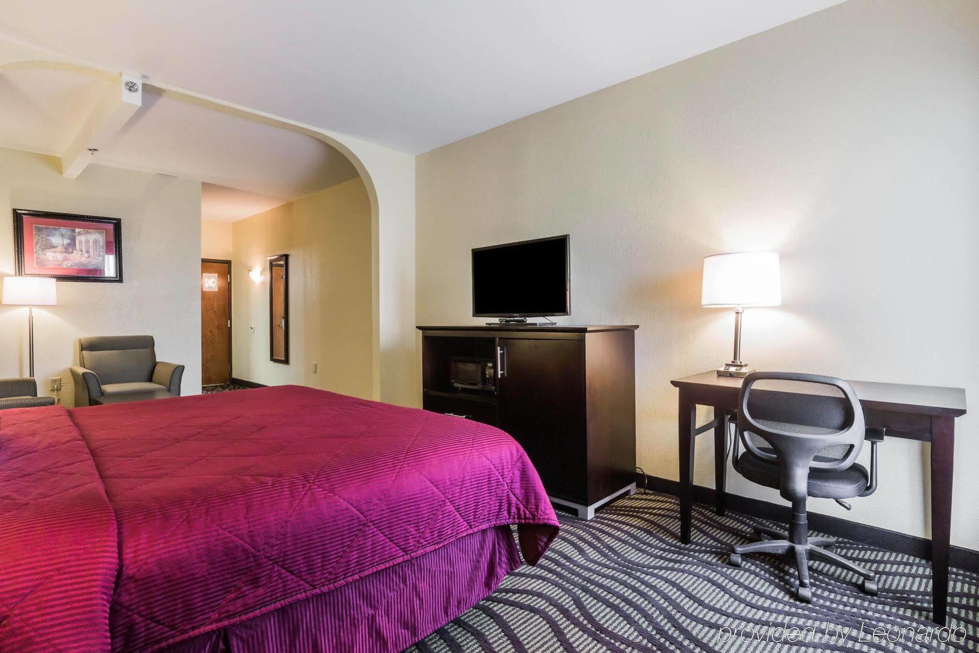 Quality Inn & Suites North Montgomery Dış mekan fotoğraf