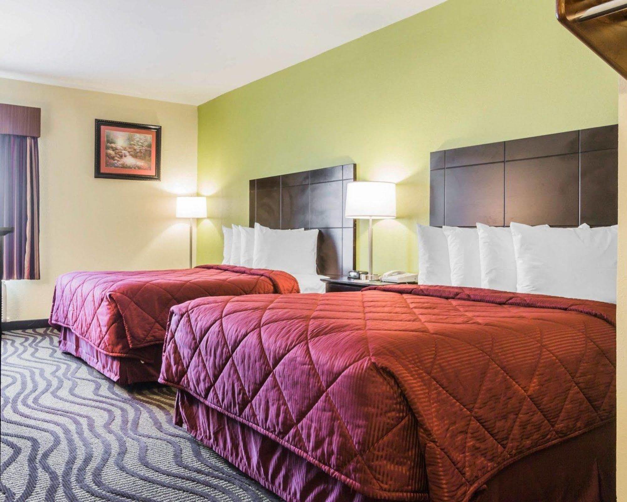 Quality Inn & Suites North Montgomery Dış mekan fotoğraf