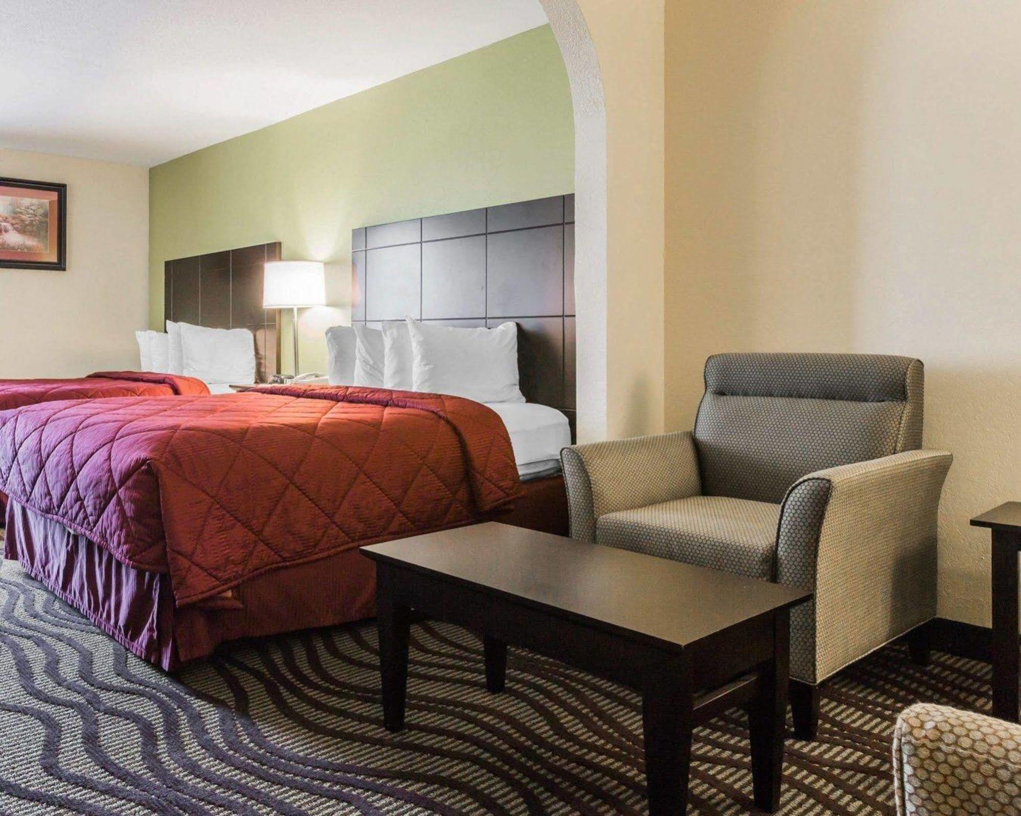 Quality Inn & Suites North Montgomery Dış mekan fotoğraf