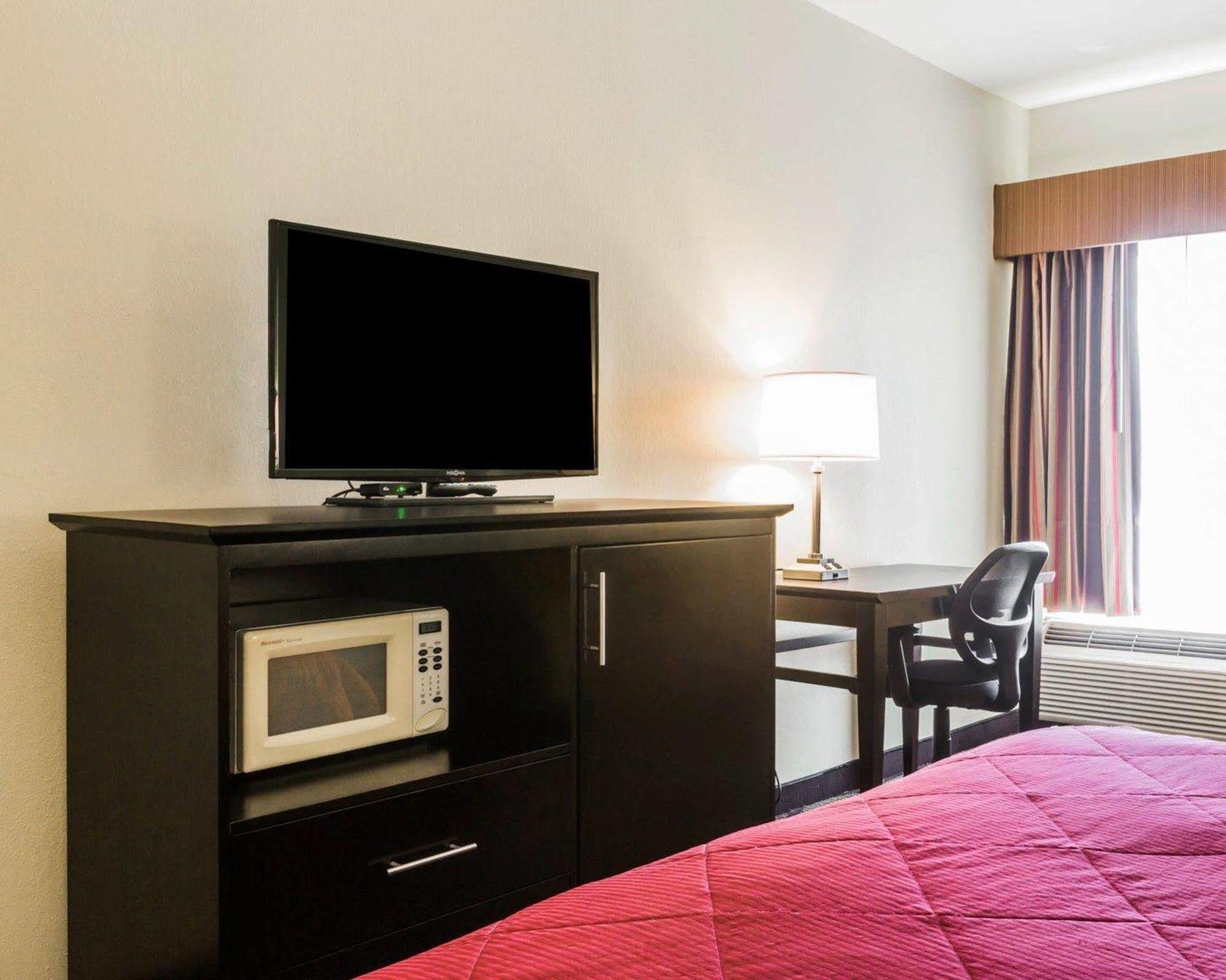 Quality Inn & Suites North Montgomery Dış mekan fotoğraf