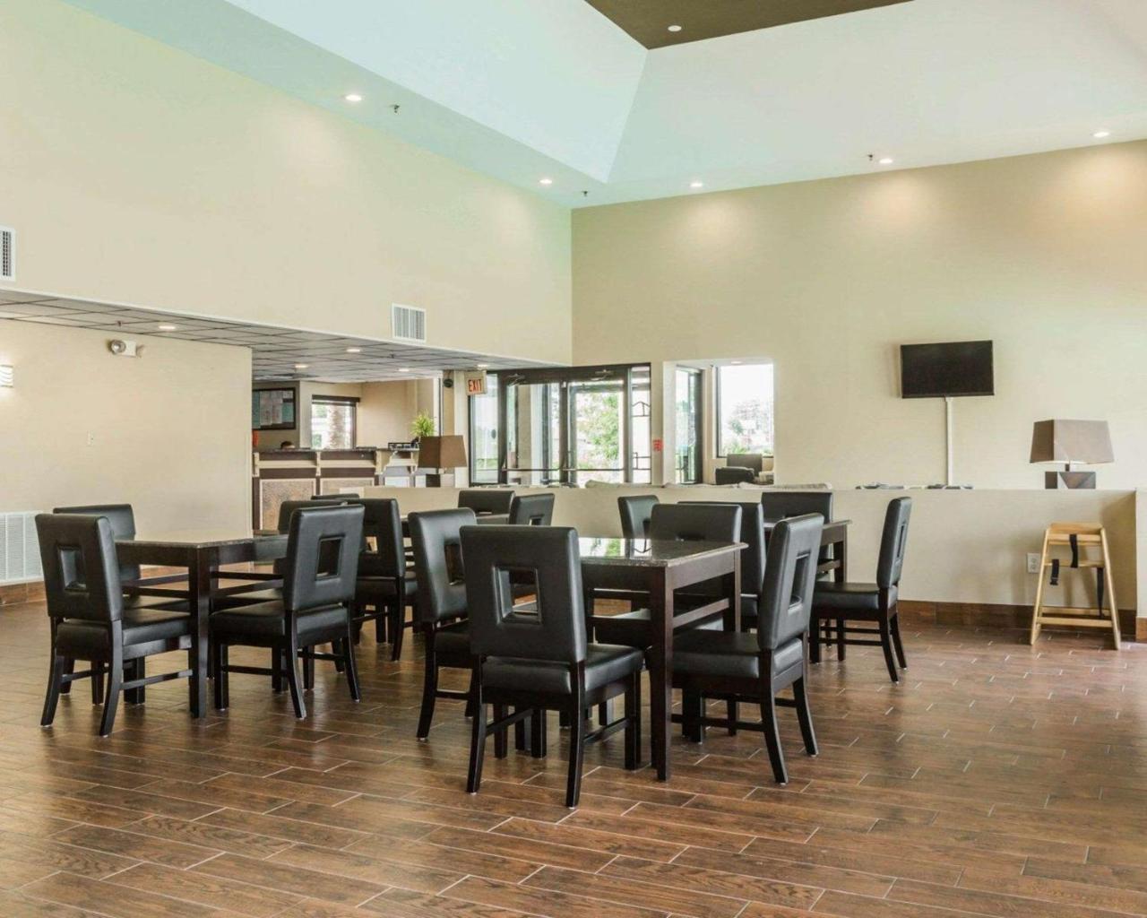Quality Inn & Suites North Montgomery Dış mekan fotoğraf